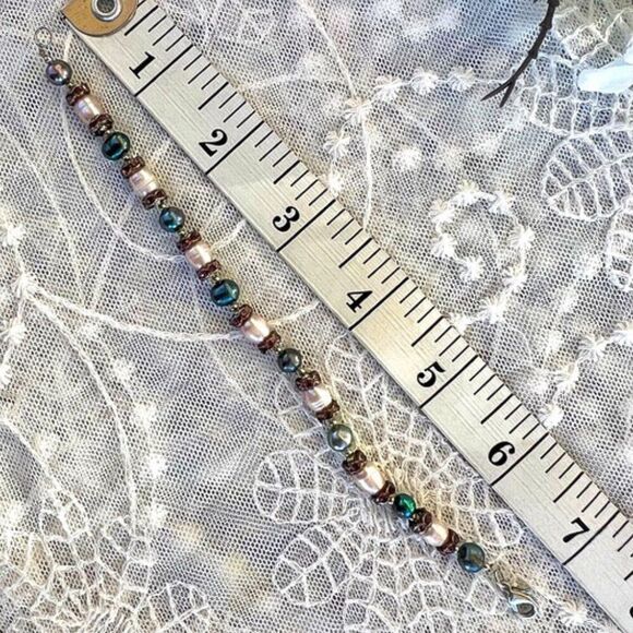 Vintage Pearl and Crystal Roundel bracelet - Picture 8 of 9